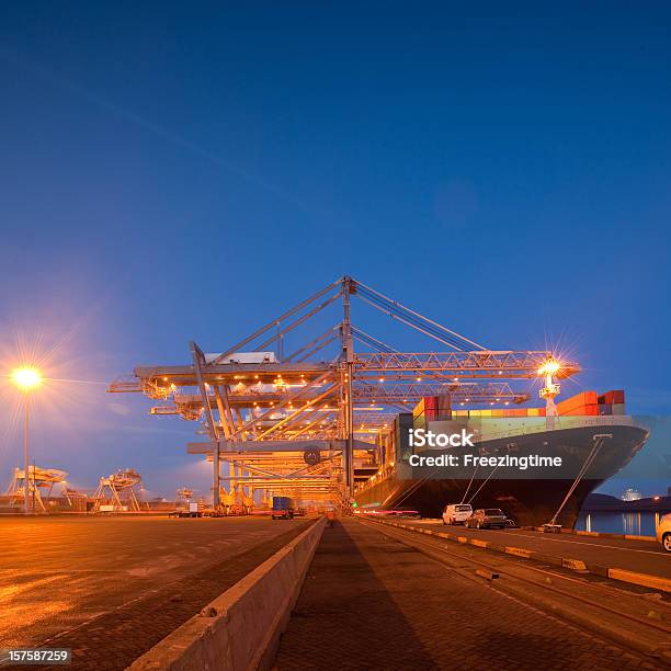 택배지 터미널 Gantry Crane에 대한 스톡 사진 및 기타 이미지 - Gantry Crane, 건설 플랫폼, 교통수단