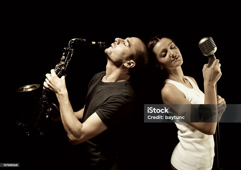 Saxofonista y Vocalist - Foto de stock de 20 a 29 años libre de derechos