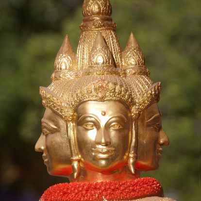 golden face of a buddha statue