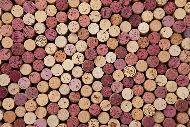 vino tappi - wine cork wine bottle bottle foto e immagini stock