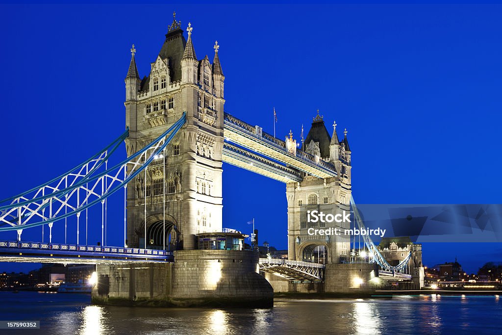 Tower Bridge w Londynie - Zbiór zdjęć royalty-free (Anglia)