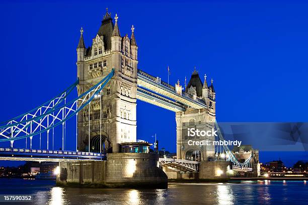 Tower Bridge W Londynie - zdjęcia stockowe i więcej obrazów Anglia - Anglia, Architektura, Bez ludzi