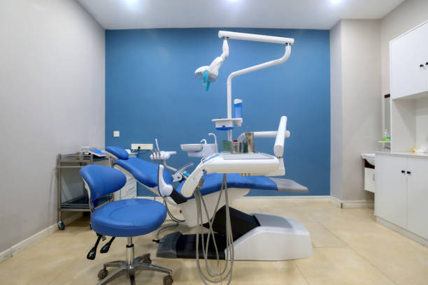 istock Dental equipment 1575910473