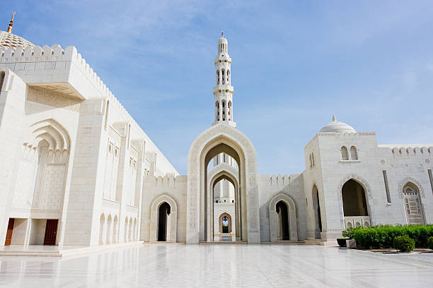 architettura grande moschea del sultano qabus - moschea sultan qaboos foto e immagini stock