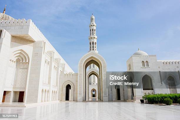 Architettura Grande Moschea Del Sultano Qabus - Fotografie stock e altre immagini di Oman - Oman, Moschea Sultan Qaboos, Grande Moschea