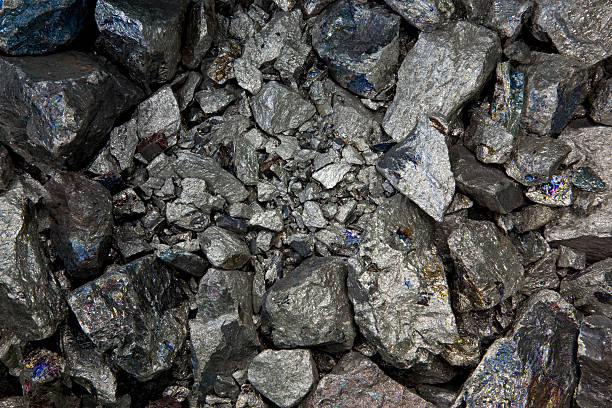 istock pure niobium metall 157591326