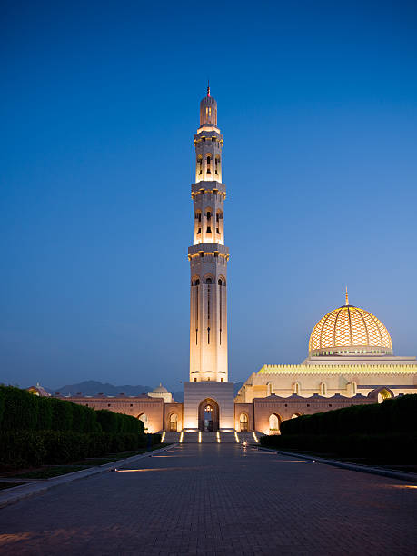 o grande mesquita sultan qaboos - islam mosque oman greater masqat imagens e fotografias de stock