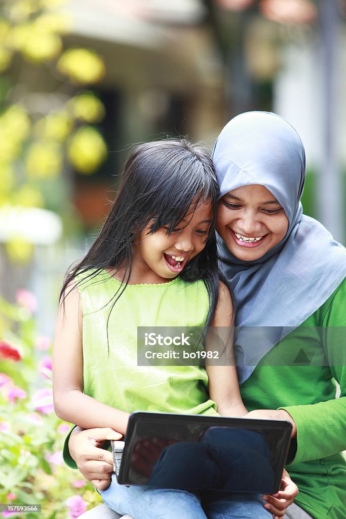 Feliz madre y su hija - Foto de stock de Adulto libre de derechos