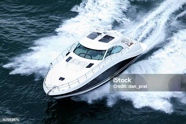 Beschleunigungpowerboat Stockfoto und mehr Bilder von Schnellboot - Schnellboot, Motorboot, Wasserfahrzeug
