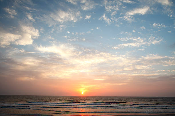 istock Beautiful southern Sunrise 157602429
