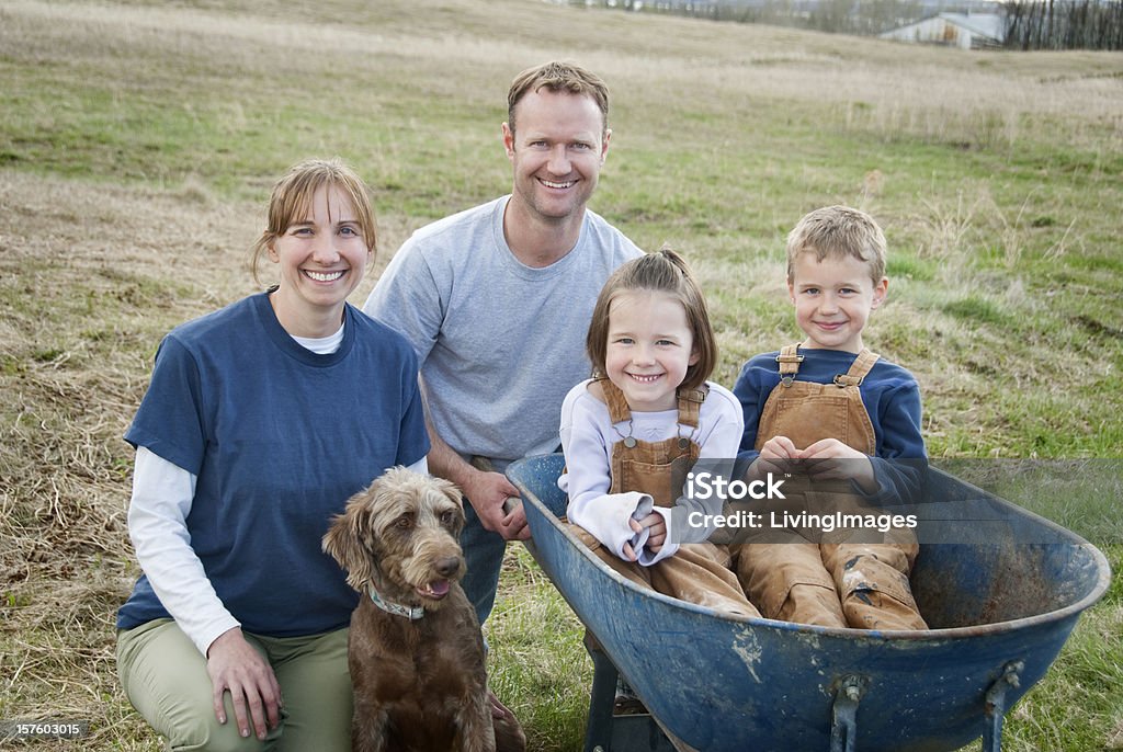 Farm la famille - Photo de Famille libre de droits