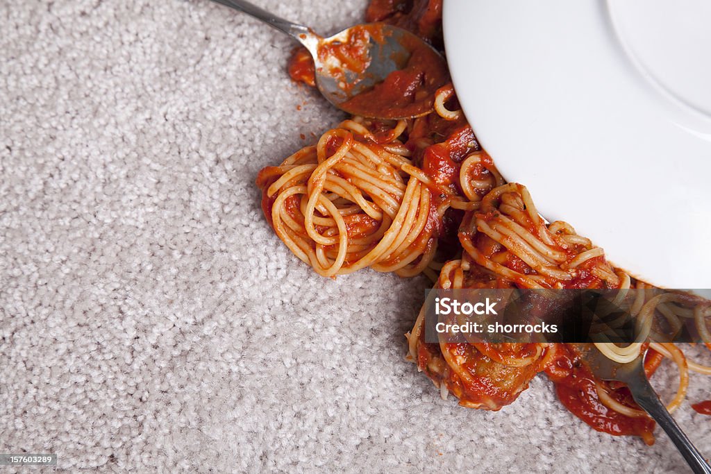 Spaghetti on alfombras - Foto de stock de Derramar - Actividad libre de derechos