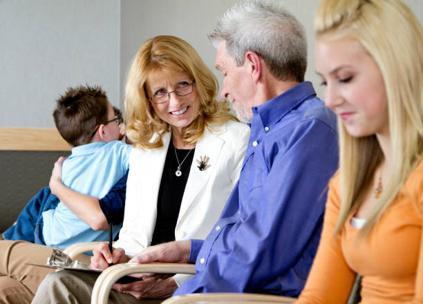 istock People in a Waiting Room 157605732
