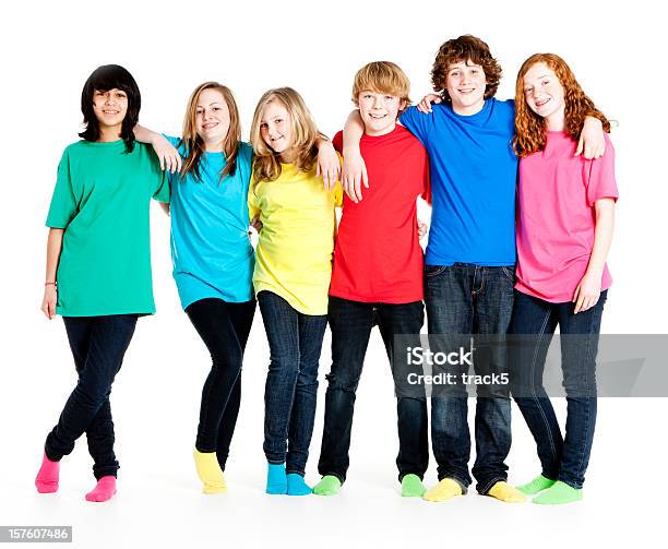 Подростковой Друзей — стоковые фотографии и другие картинки Подросток - Подросток, Разноцветный, Футболка