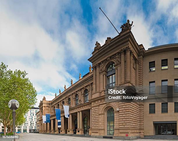 Foto de Frankfurt Am Main Deutsche Börse Bolsa Alemanha e mais fotos de stock de Bolsa de Valores de Frankfurt - Bolsa de Valores de Frankfurt, Bolsa de valores e ações, Frankfurt