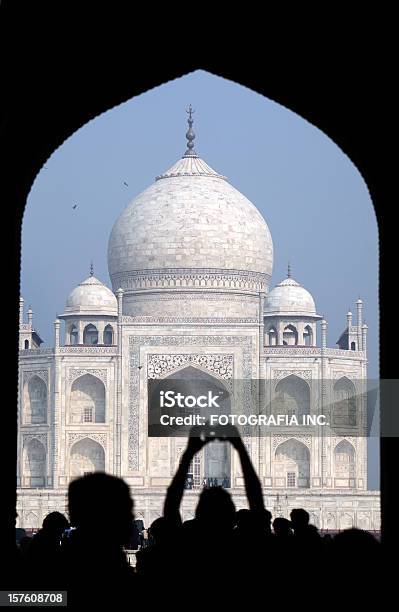 Porta Di Taj Mahal - Fotografie stock e altre immagini di Agra - Agra, Ambientazione esterna, Architettura