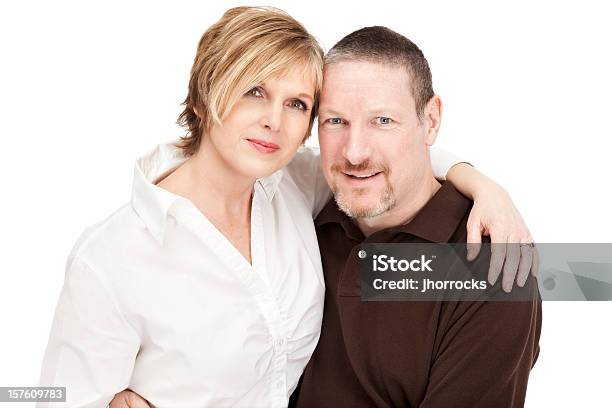 Atraente Casal - Fotografias de stock e mais imagens de 40-49 Anos - 40-49 Anos, 50 Anos, Aconchegante