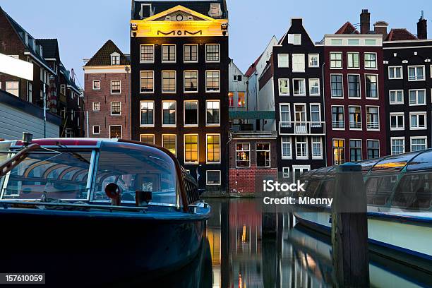 Amesterdão Na Noite - Fotografias de stock e mais imagens de Ferry - Ferry, Países Baixos, Amesterdão