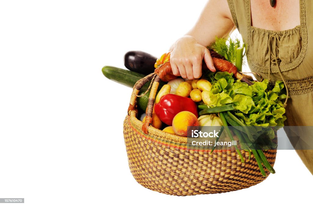 가진 여자 바스켓 여름 과일, veg - 로열티 프리 가방 스톡 사진