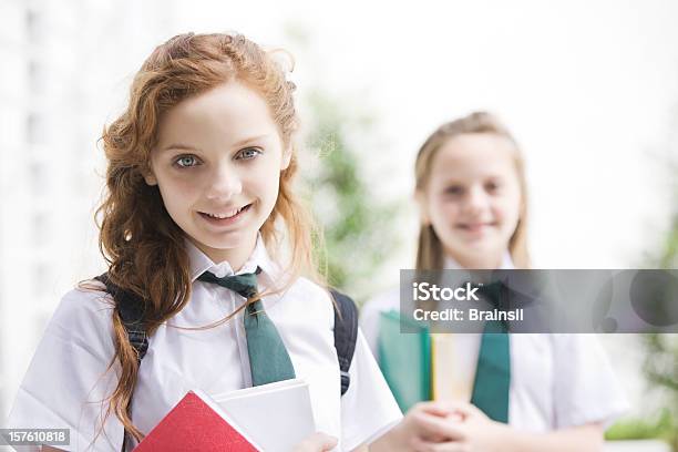 Schule Mädchen Stockfoto und mehr Bilder von 14-15 Jahre - 14-15 Jahre, Beginn des Schuljahres, Bildung