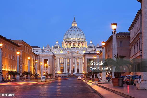 Photo libre de droit de La Basilique Saintpierre Vatican Rome banque d'images et plus d'images libres de droit de Architecture - Architecture, Basilique Saint-Pierre - Vatican, Bleu