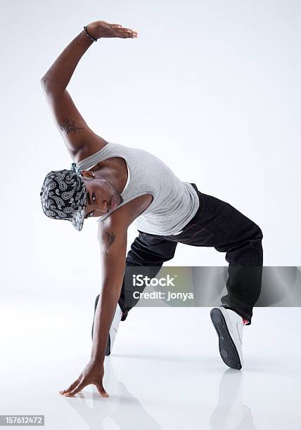 Foto de Breakdancer Em Seus Dedos e mais fotos de stock de Dança Break - Dança Break, Dançar, Fundo Branco