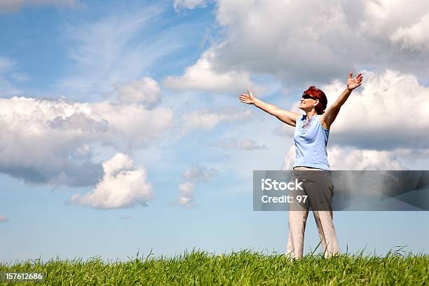 Photo libre de droit de Âgées Femme banque d'images et plus d'images libres de droit de Adulte - Adulte, Adulte d'âge mûr, Beauté