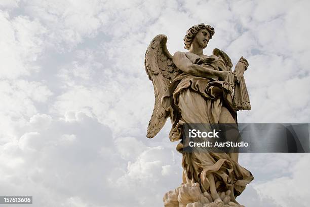 Photo libre de droit de Statue De Lange En Marbre banque d'images et plus d'images libres de droit de Ange - Ange, Archange, Architecture