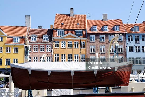 Old Vidabarco Em Nyhavn Copenhaga Dinamarca - Fotografias de stock e mais imagens de Barco Salva-vidas - Barco Salva-vidas, Ao Ar Livre, Arquitetura