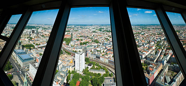 베를린 공중 시내 전경 fernsehturm 통해 windows 독일 - plattenbau apartment antenna looking at view 뉴스 사진 이미지