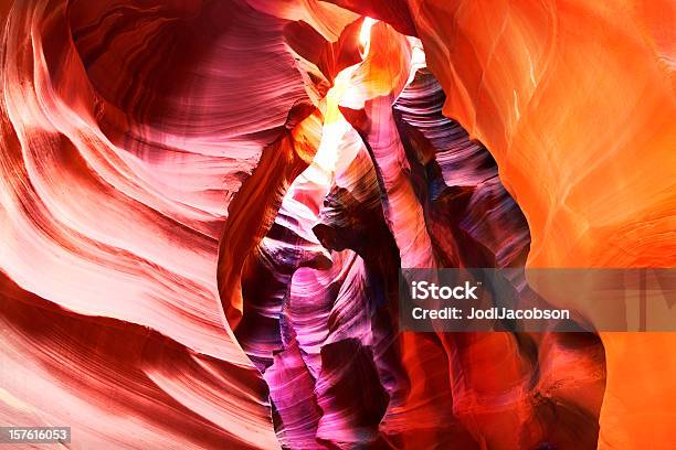 Blazing Colori Di Antelope Canyon Arizona - Fotografie stock e altre immagini di Red Rock - Red Rock, Ambientazione esterna, Antelope Canyon