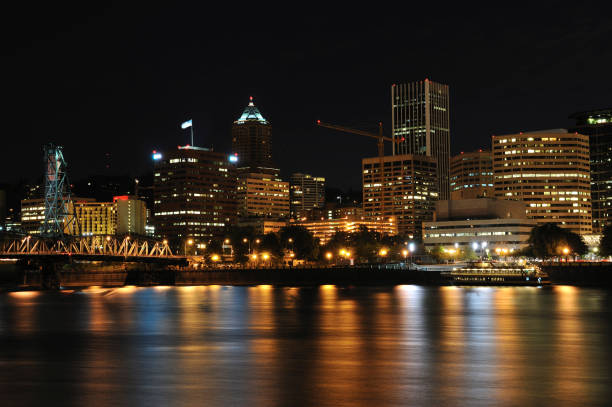 istock Portland at Night 157616728