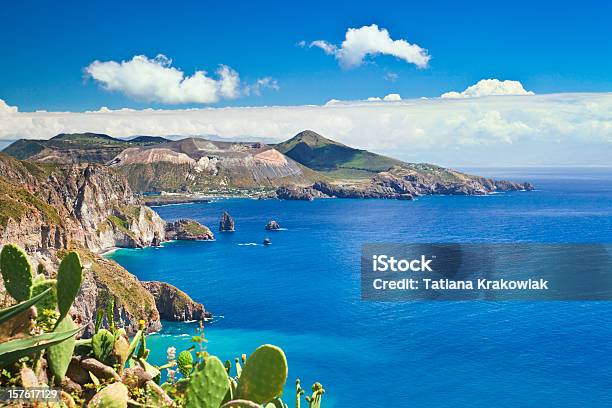 Photo libre de droit de Îles Éoliennes banque d'images et plus d'images libres de droit de Sicile - Sicile, Îles Éoliennes, Île de Lipari