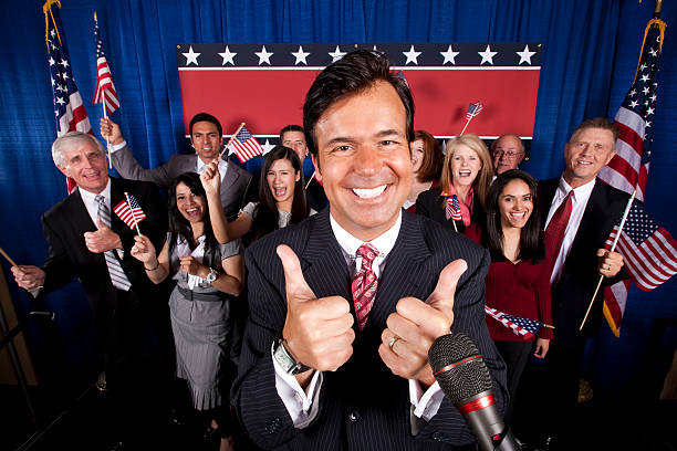 político celebração da vitória-polegar para cima - secretary of state imagens e fotografias de stock