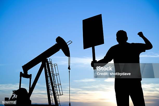 Foto de Protesto De Óleo e mais fotos de stock de Oleoduto - Oleoduto, Protesto, Mudanças climáticas