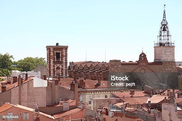 Cathédrale Сенжан Perpignanфранция — стоковые фотографии и другие картинки Перпиньян - Перпиньян, Башня, Восточные Пиренеи