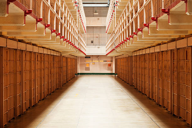 cellhouse, 알카트라즈 - prison cell prison bars corridor photography 뉴스 사진 이미지