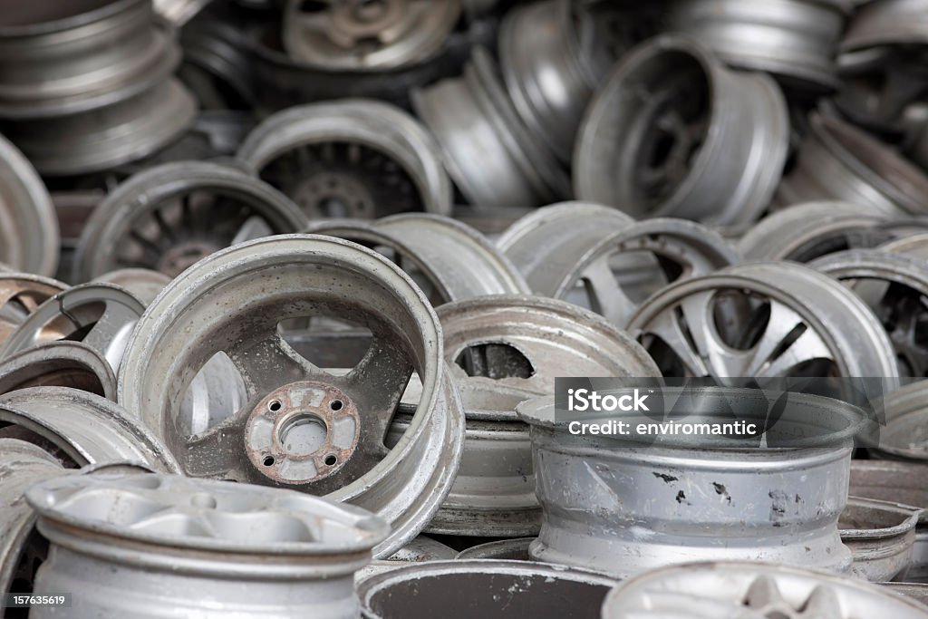 Old alumínio de aros pronto para reciclagem. - Royalty-free Alumínio Foto de stock