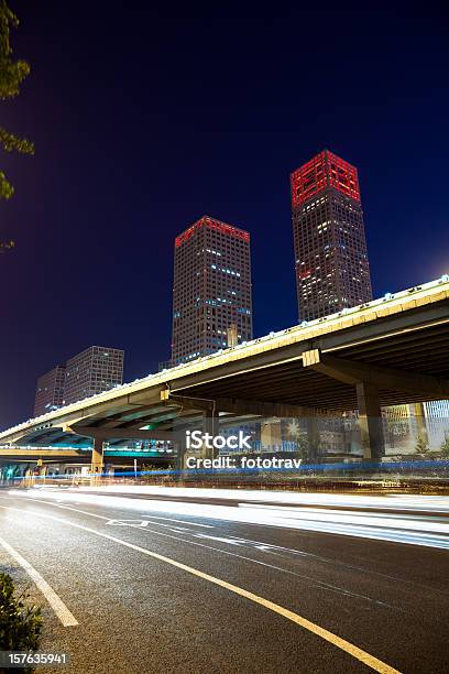 Highway Passaggio Sul Ponte Beiijng Cbd - Fotografie stock e altre immagini di Ambientazione esterna - Ambientazione esterna, Architettura, Asia