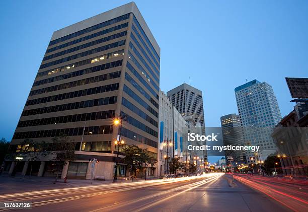 Winnipeg Olhar Sul - Fotografias de stock e mais imagens de Winnipeg - Winnipeg, Exterior de edifício, Anoitecer