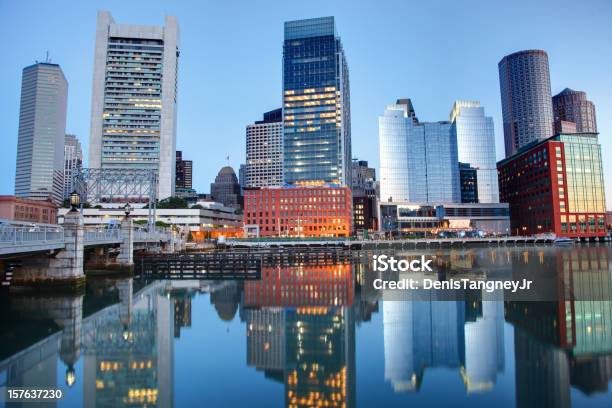 Horizonte De Boston Foto de stock y más banco de imágenes de Boston - Massachusetts - Boston - Massachusetts, Distrito central, Puerto de Boston