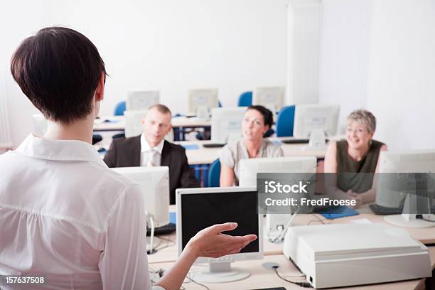 Students Stock Photo - Download Image Now - Computer Lab, 20-24 Years, 25-29 Years