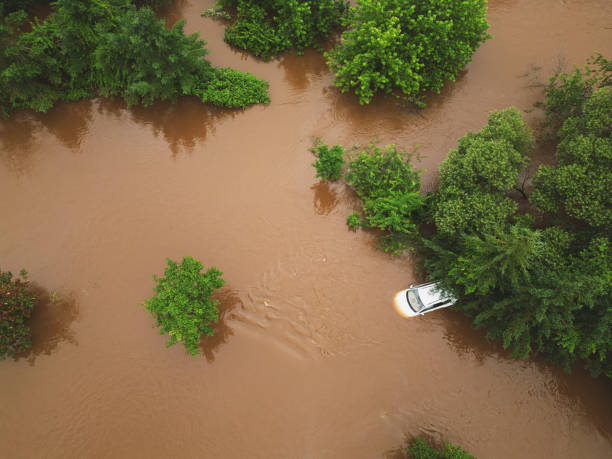 istock Car Lost in Flood 1576385914