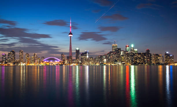 istock Toronto city lights 157638884