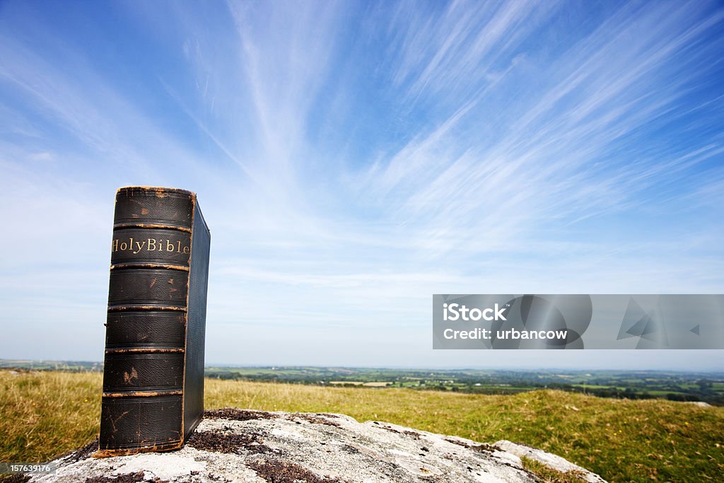 Bibbia di moorland - Foto stock royalty-free di Bibbia