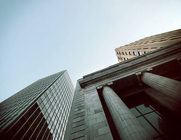 quartier financier district - stock market stock exchange city global finance photos et images de collection