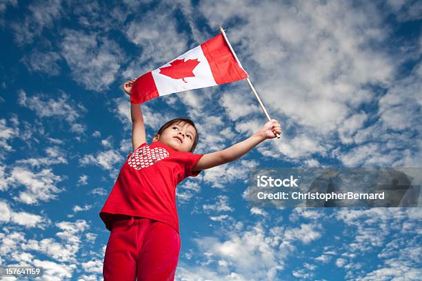 Photo libre de droit de Fête Du Canada banque d'images et plus d'images libres de droit de 4-5 ans - 4-5 ans, Activité de loisirs, Bleu