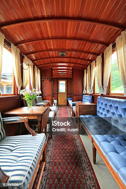 Old Train Interior 照片檔及更多 火車車廂 照片 - 火車車廂, 奢侈, 火車