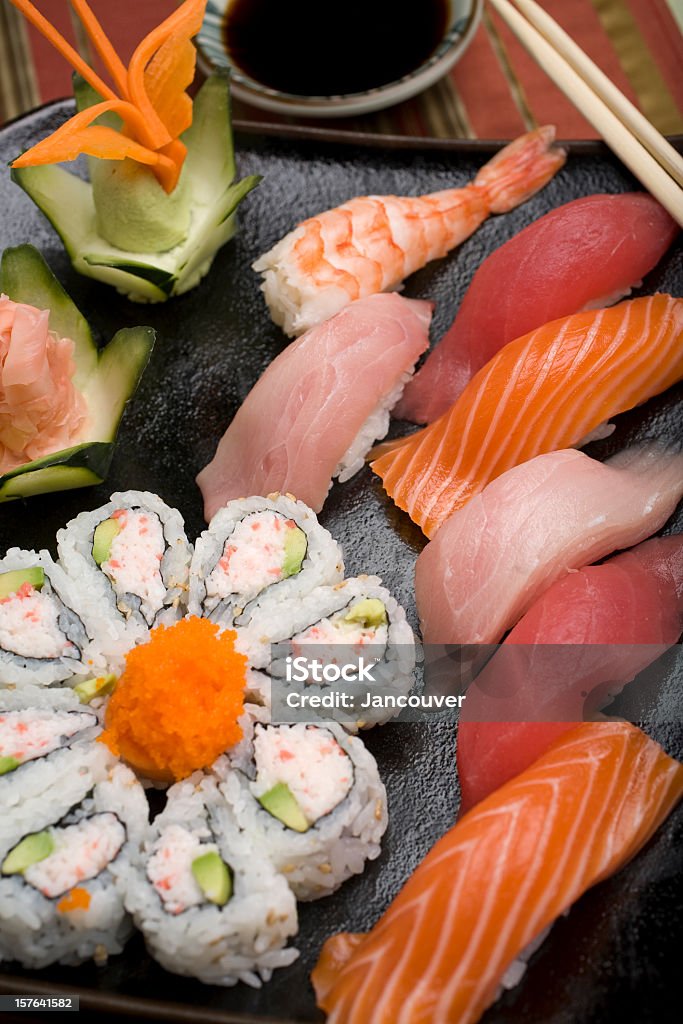 Rolos de Califórnia - Royalty-free Sushi Foto de stock