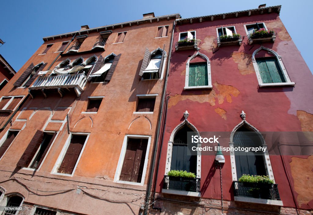Casas antigas em Veneza, Itália - Foto de stock de Antigo royalty-free